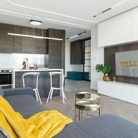 Perfectely Located Stay With Free Parking Poznań Exterior foto
