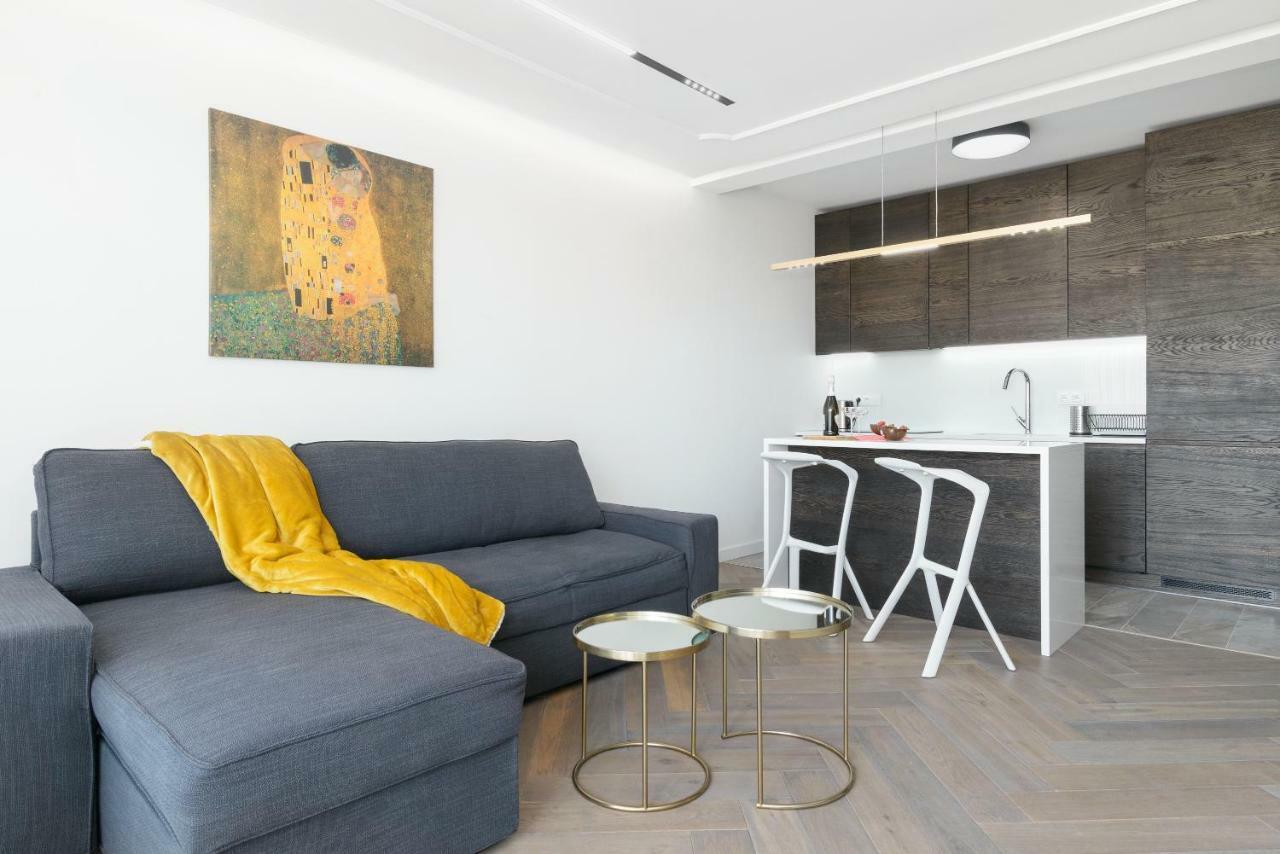 Perfectely Located Stay With Free Parking Poznań Exterior foto