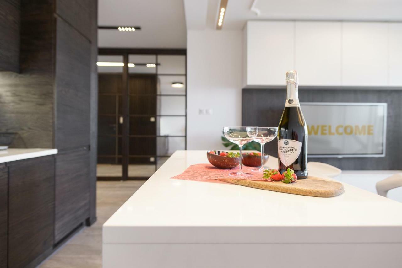 Perfectely Located Stay With Free Parking Poznań Exterior foto